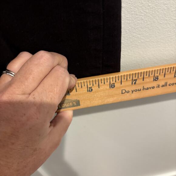 Levi’s Premium 724 High Rise Straight Jeans 28 Black Distressed Knee Hemmed 26” - Picture 10 of 16